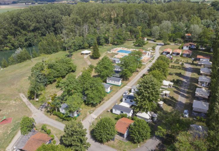 Готель La Bastide Mazeres  Екстер'єр фото